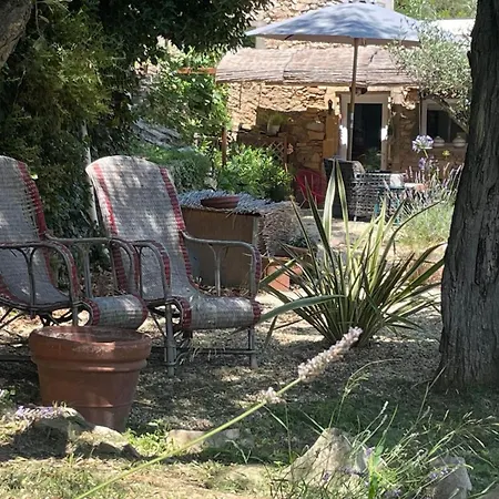 Jolie Annexe Du Mas Dans Le Coeur De La Garrigue Nimoise Villa Nimes Exterior photo