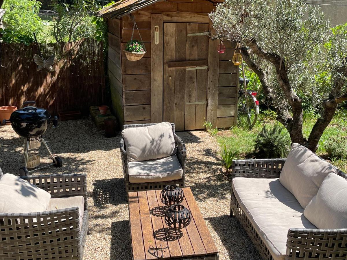 Jolie Annexe Du Mas Dans Le Coeur De La Garrigue Nimoise Holiday home Nimes
